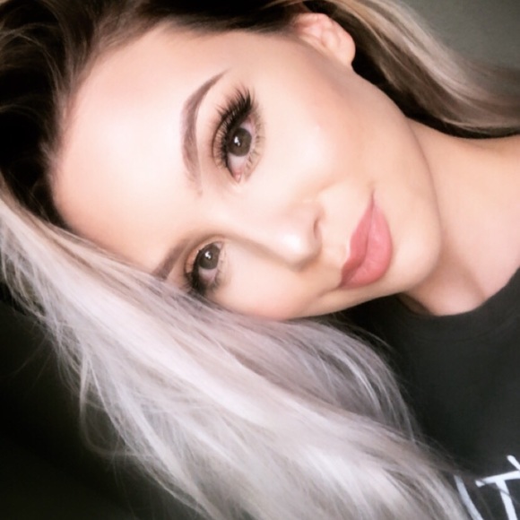 Meet your Posher, Destiny - Picture 1 of 1